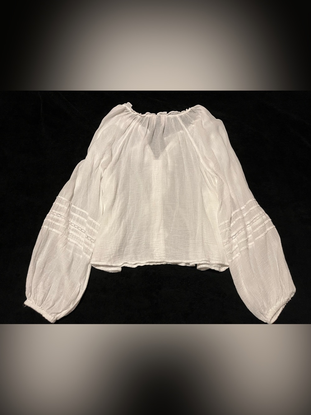 Universal Thread White Ruffle-Front Peasant Blouse - Picture 2 of 3